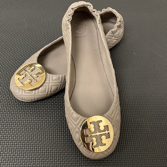 Tory Burch Mini Travel Quilted Ballet Flats - Picture 5 of 6